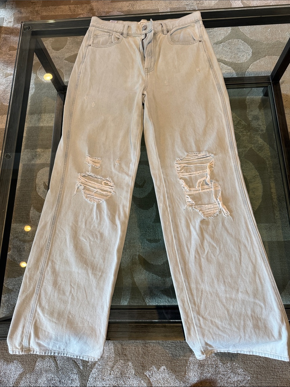 PacSun Light Beige Wide-Leg Distressed Jeans